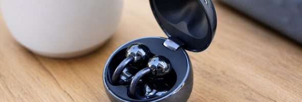Forget AirPods: Why China Is Obsessed With Clip-On Earbuds Like the Huawei FreeClip 2S