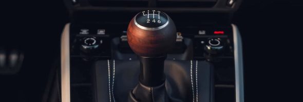 Porsche Brings Back the Manual Gearbox to the 911 Carrera S